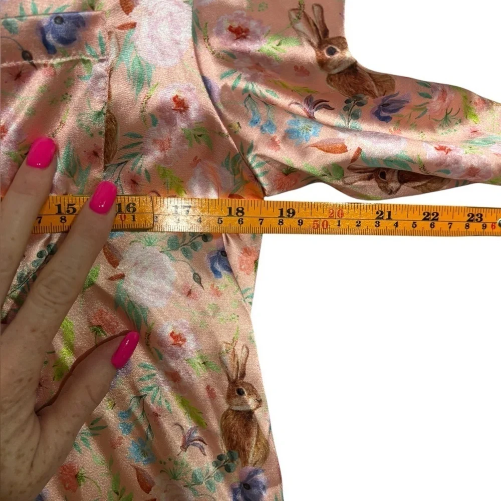 Ivy City Co. Bunny Satin Pink Floral Pajama Top Size XS